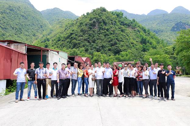 Lớp CPO08 kiến tập – Đến Chiềng Châu, thăm nhà máy tre lớn nhất đất Việt