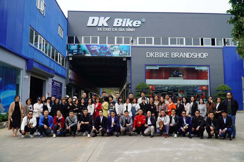 Tham quan kiến tập doanh nghiệp DK Bike (3)