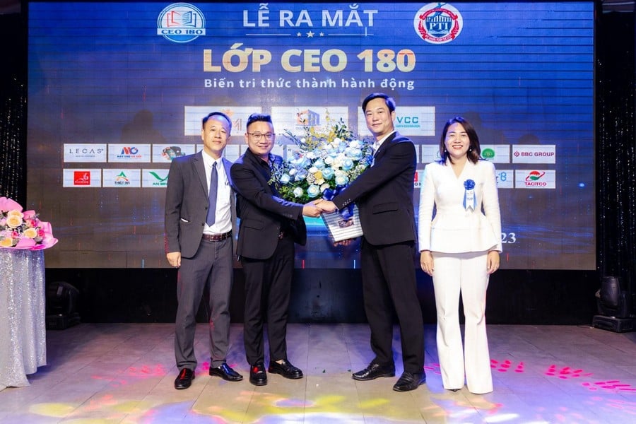 Lễ ra mắt lớp CEO 180 PTI Hà Nội: “Biến tri thức thành hành động”