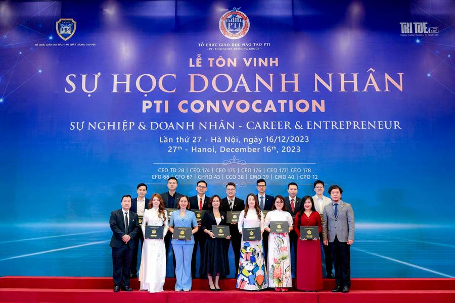 Lễ tôn vinh sự học Doanh Nhân Sự nghiệp và Doanh nhân lần thứ 27 tại PTI Hà Nội